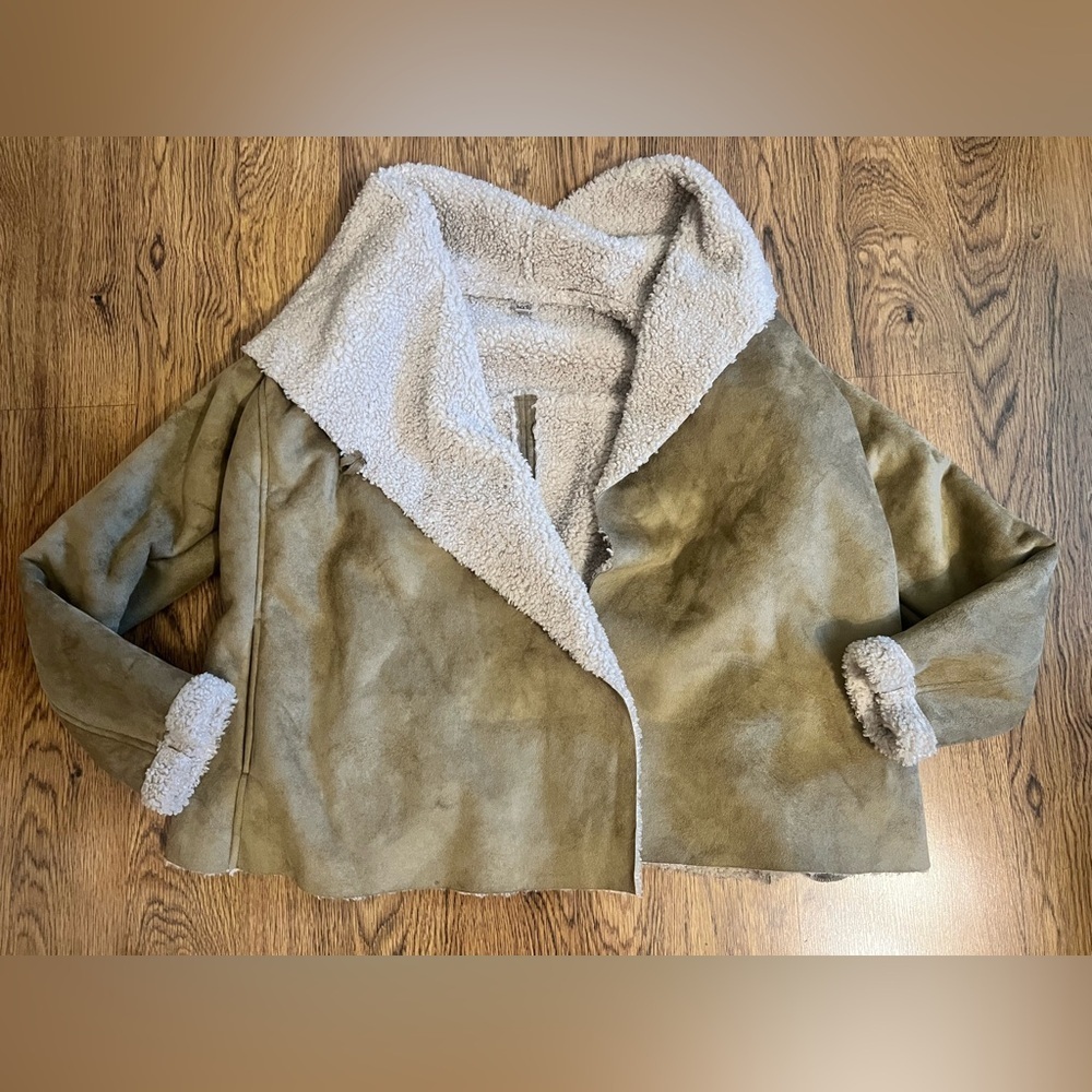 Urban outfitters ecote button Tan Shearling Jacket Anthropologie fp boho moto M